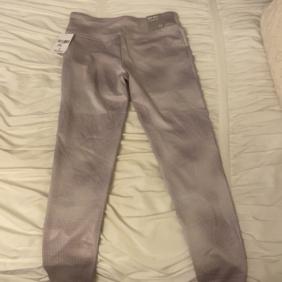 Forever 21 Active Leggings - Picture 2 of 2